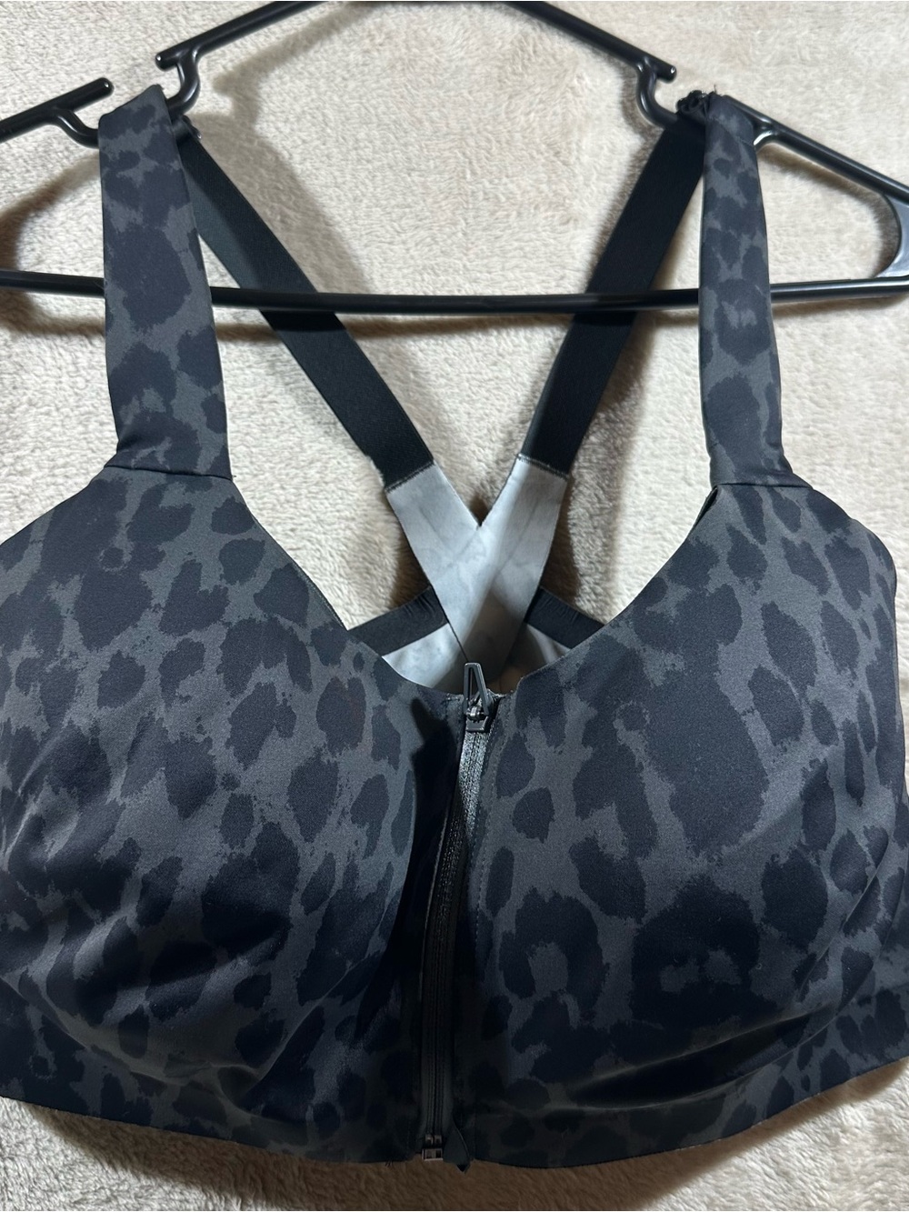 Victoria's Secret Black Leopard-Print Front Zip Sports Bra